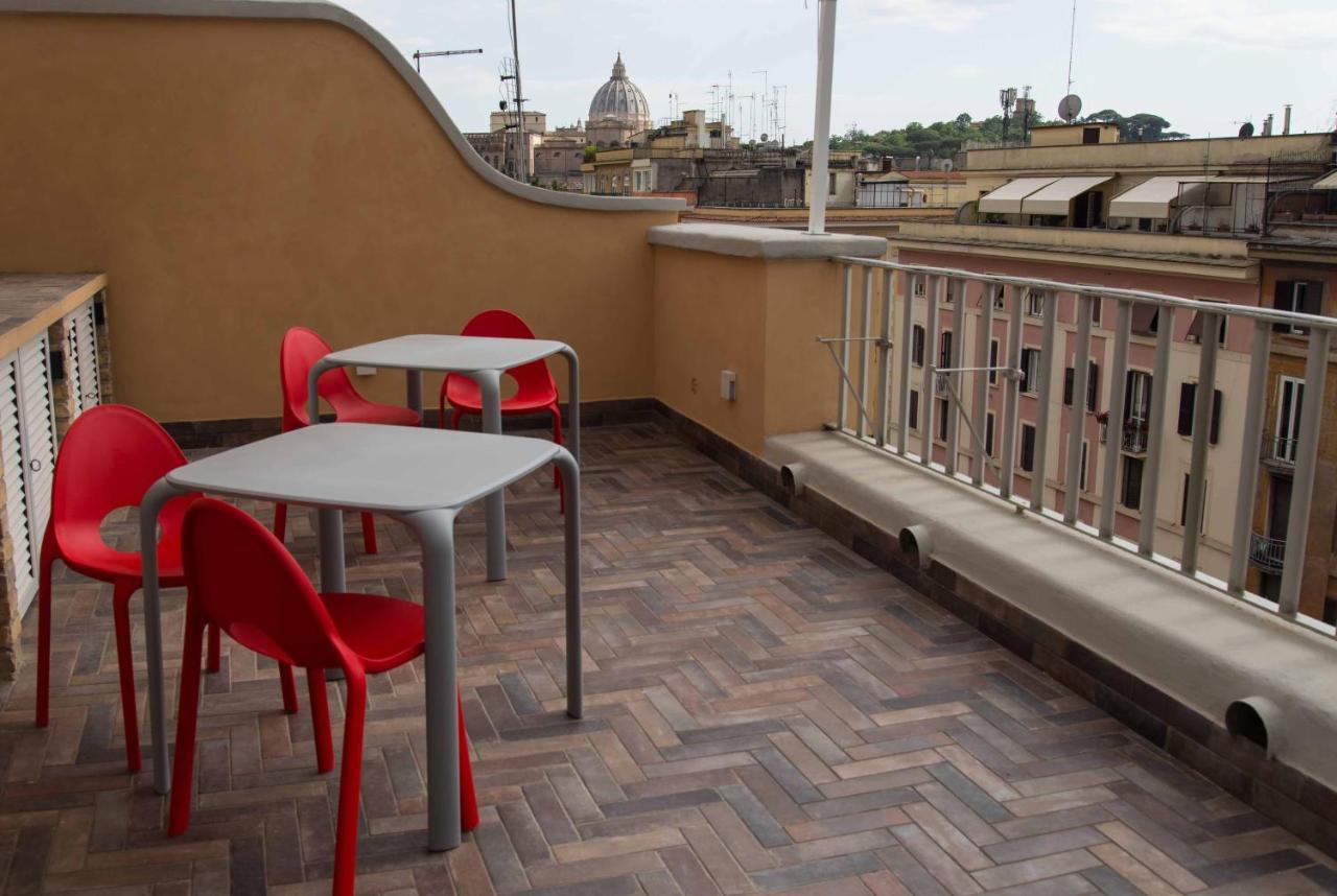 Terrazza Giuliana Rooftop Рим Экстерьер фото